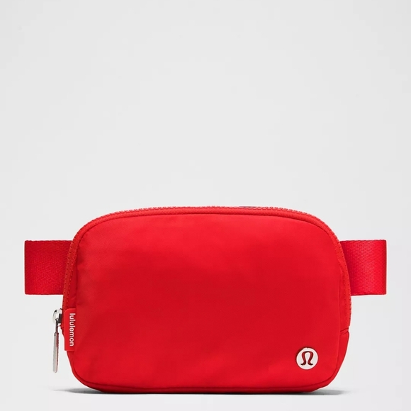 NEW Lululemon Everywhere Belt Bag 1L Trending TRUE RED - Picture 1 of 6